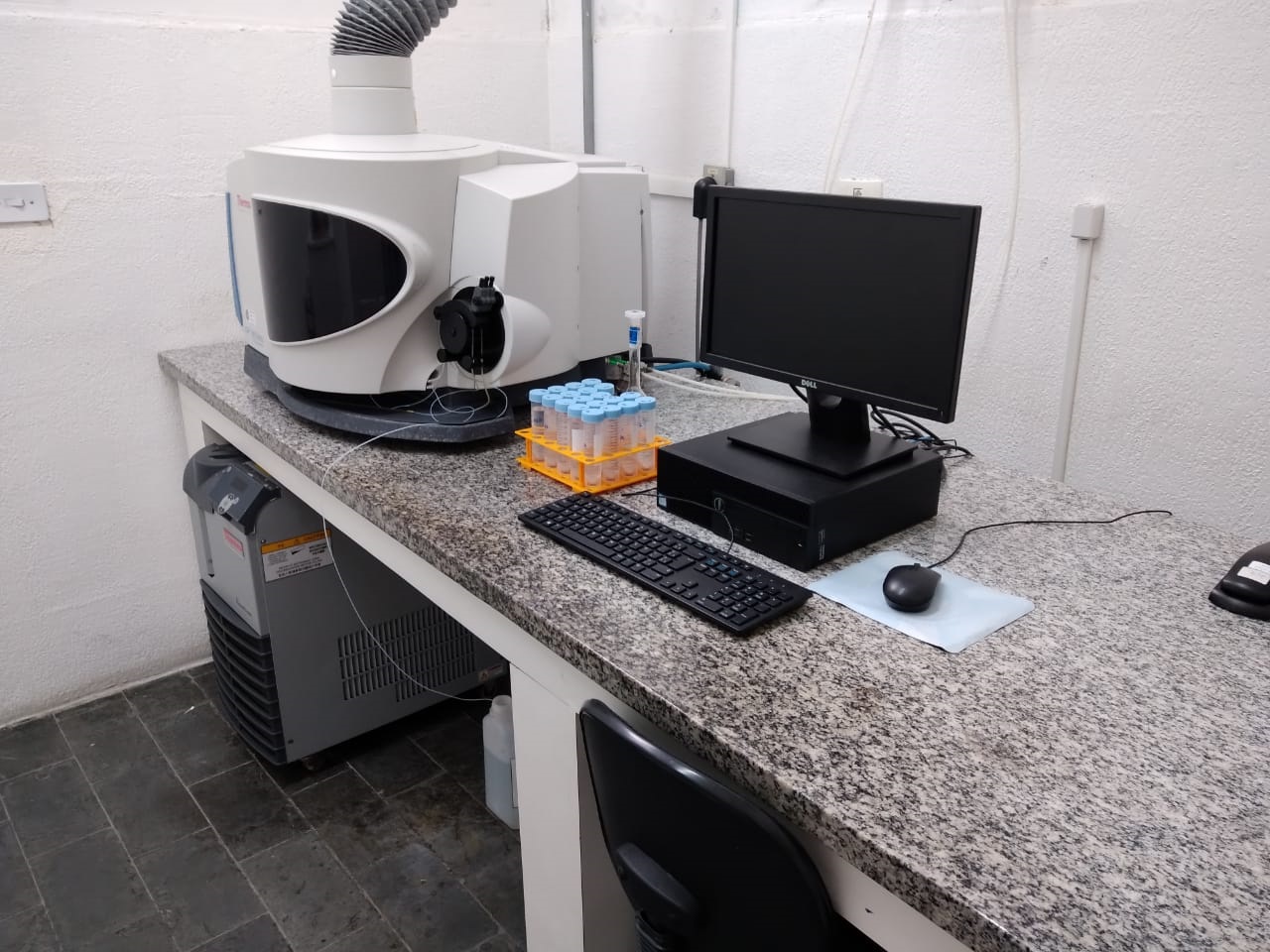 Laboratório de análise de água no Vale do Paraíba - 1